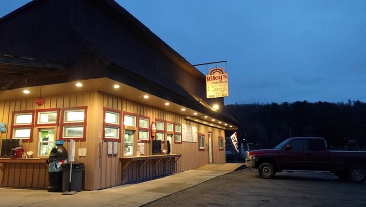 This Seafood Shack In Vermont Serves Fish And Chips You'll Dream About