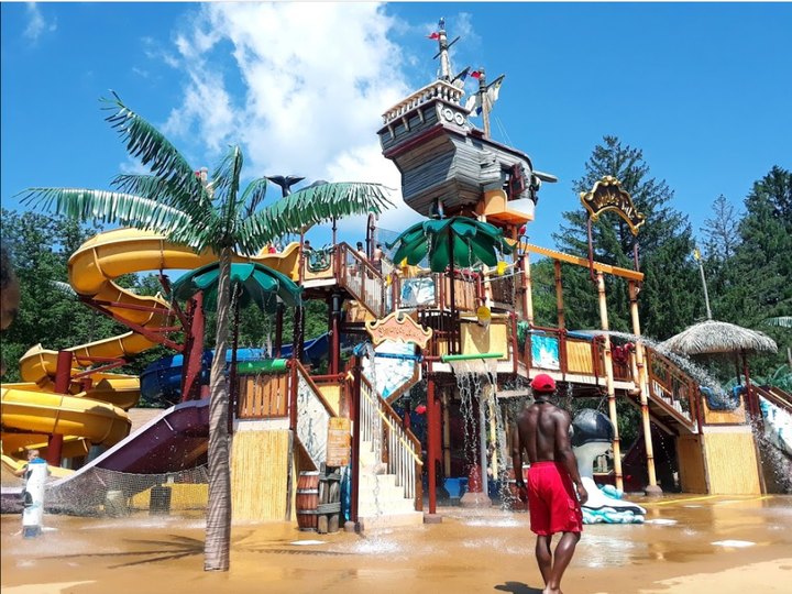 New Hampshire's Wackiest Water Park Will Make Your Summer Complete