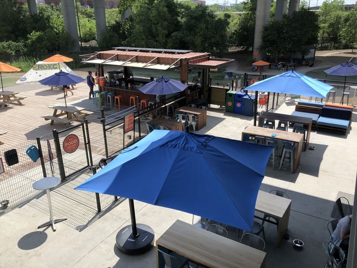 This One-Of-A-Kind Shipping Container Restaurant In Missouri Has Its Own Dog Park