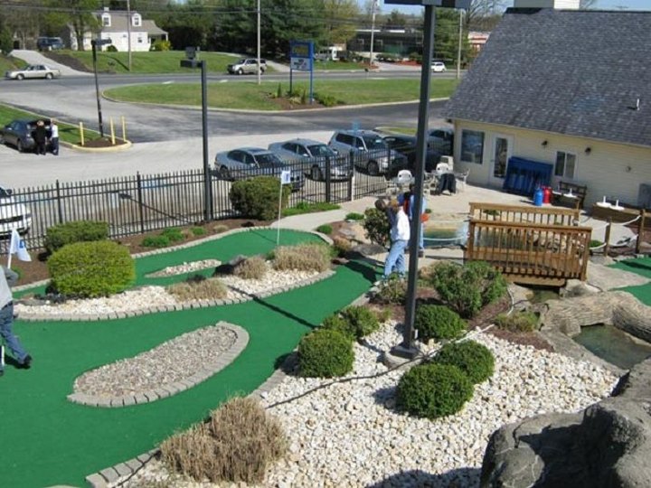 This 26,000-Square Foot Mini Golf Course In Pennsylvania Is Like A Dream