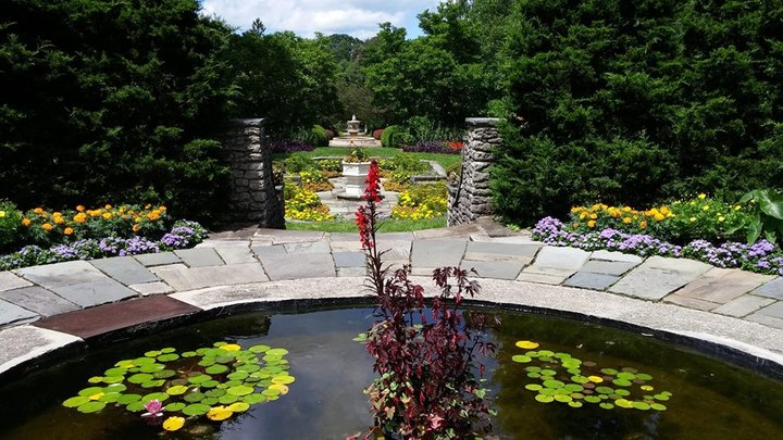 This Summertime Garden In The Countryside Is Well Worth The Road Trip From Cleveland