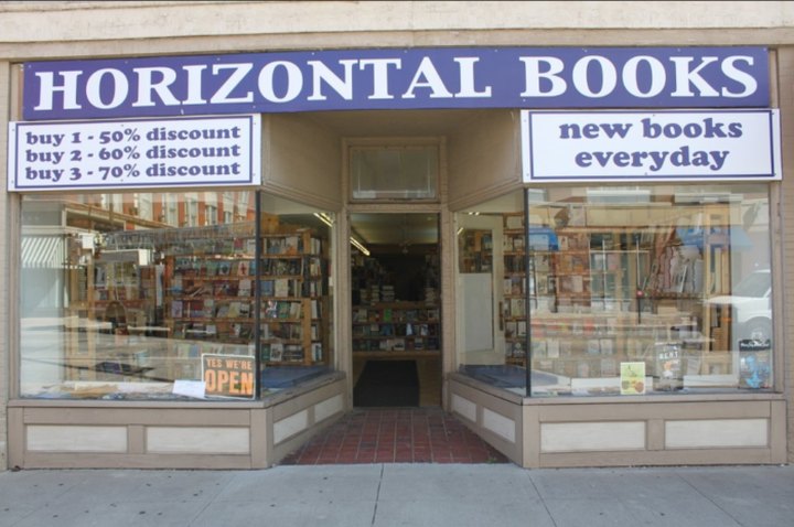 Cleveland Bookworms Are Quietly Obsessed With This Discount Book Store Right In Town