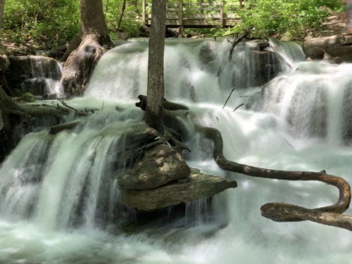 The Ultimate Bucket List For Anyone In Missouri Who Loves Waterfall Hikes