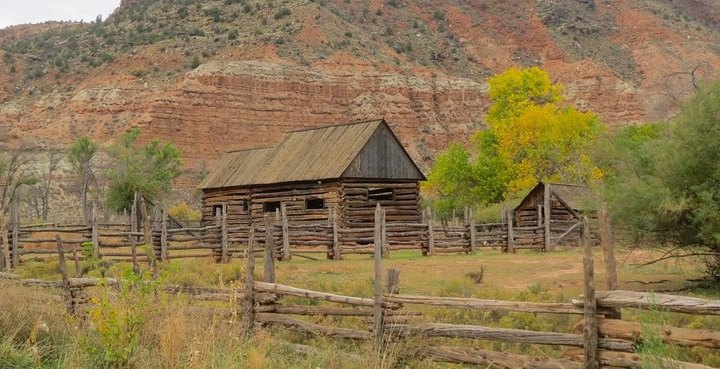 Grafton Is A Utah Ghost Town That’s Perfect For An Autumn Day Trip
