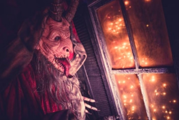 This Haunted Holiday House In Colorado Will Give You A Very Creepy Christmas