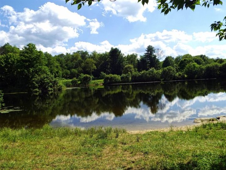 The Small Town Connecticut Park, Machimoodus State Park, Is A Gorgeous Natural Oasis