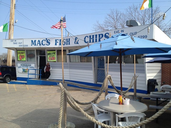 Get Your Fish And Chips Fix At Mac's, A Minnesota Staple That's Been Around For Almost 30 Years