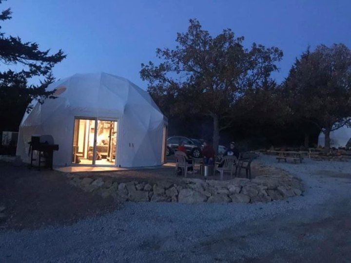 You'll Find A Luxury Glampground At Kimberly Creek Retreat In Nebraska, And It's Ideal For Winter Snuggles And Relaxation