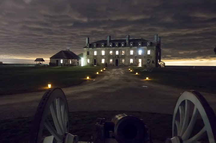 Visit Old Fort Niagara All Decked Out For The Holidays At The Castle By Candlelight Festival In New York