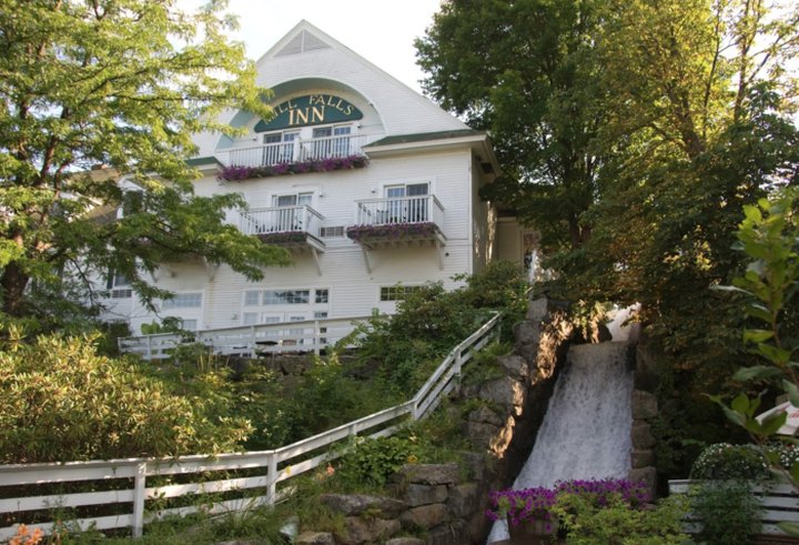 Dine While Overlooking Waterfalls At The Waterfall Cafe In New Hampshire