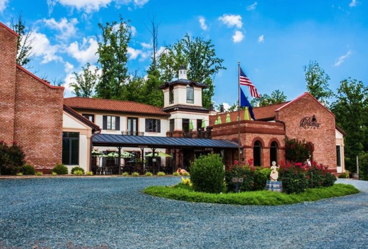 You'll Love Visiting Potomac Point Winery, A Little Slice Of Tuscany Hiding In Northern Virginia