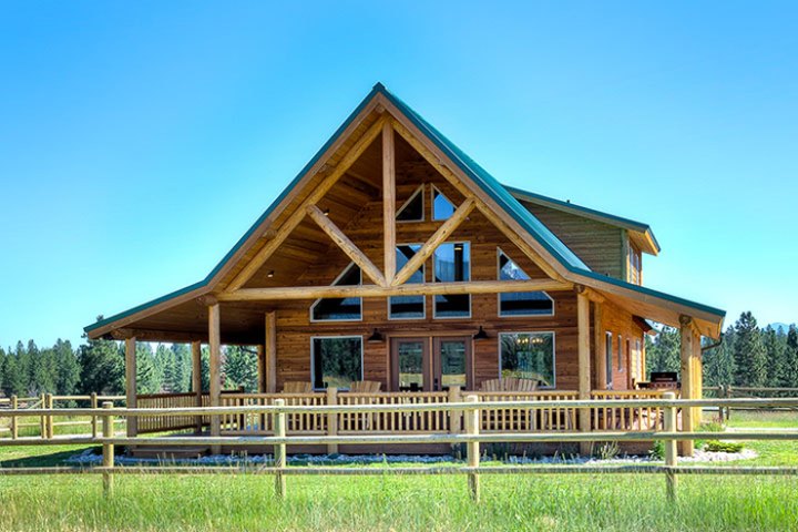 Enjoy Montana's Bitterroot Valley To The Fullest With A Stay In These Cozy Cabins