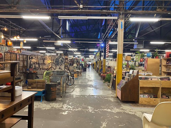 The Coolest Flea Market In Kentucky Now Has A Permanent Location For All Your Treasure Hunting Needs