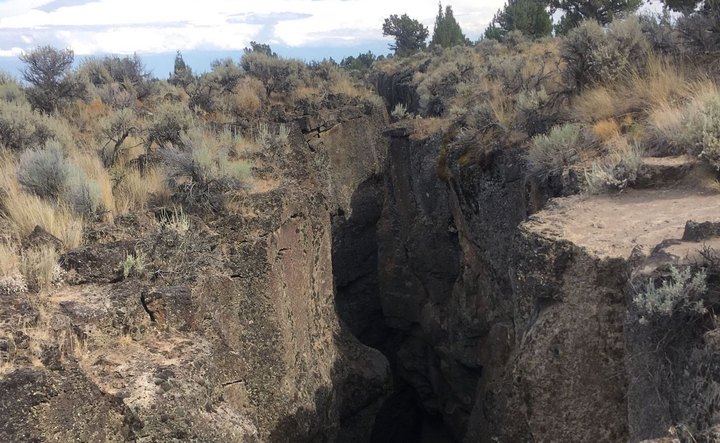 This Two-Mile-Long Crack In The Ground In Oregon Was Created Millions Of Years Ago, And You Can Hike It