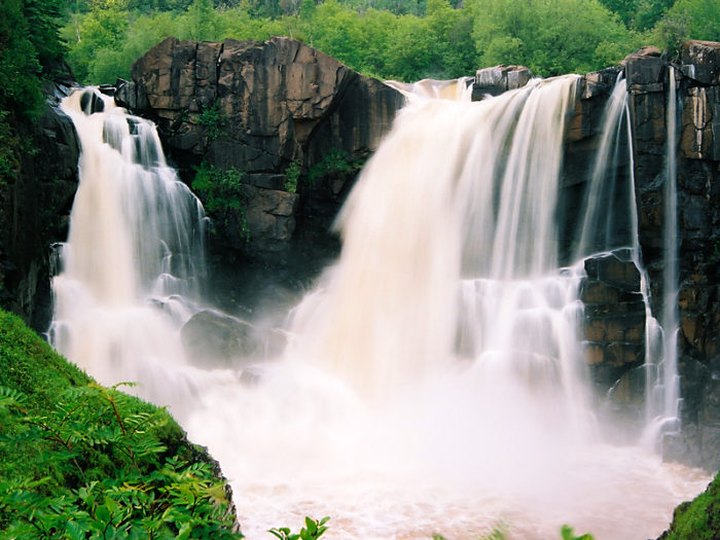 Spend The Day Exploring Minnesota's Tallest Falls On This Wonderful Waterfall Road Trip