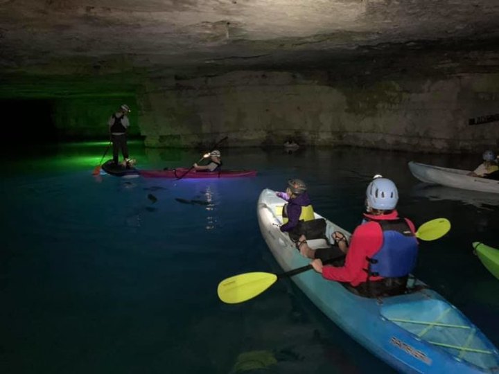 The Social Distancing-Friendly Underground Cave Tour In Kentucky Your Family Can Take Right Now