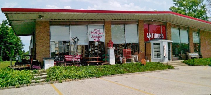 Go Hunting For Treasures At West Michigan Antique Mall, A 12,000-Square-Foot Antique Wonderland