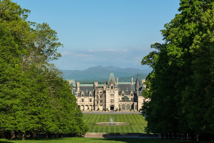 North Carolinians Will Never Forget Their First Time Visiting The Biltmore Estate In North Carolina