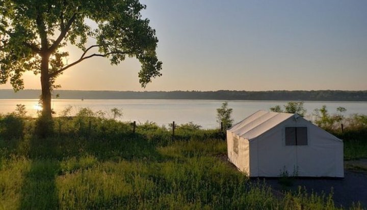 Terra Glamping Near The Peconic River In New York Let You Glamp In Style