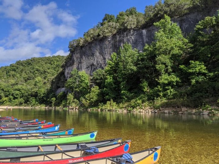 Quiet Camping, Scenic Floating, And Mouthwatering Local Food Awaits In This Tiny Arkansas Town