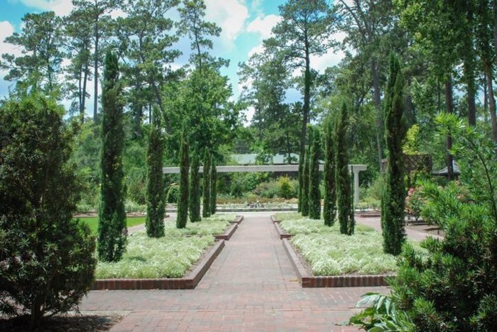 This Beautiful 400-Acre Botanical Garden In Texas Is A Sight To Be Seen
