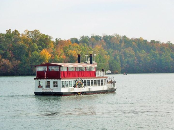 Enjoy A Private Dinner Cruise On Smith Mountain Lake With Virginia Dare Cruises And Marina
