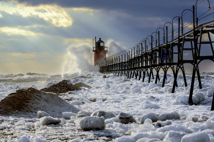 Michiganders Should Expect Ample Cold And Snow This Winter According To The Farmers’ Almanac
