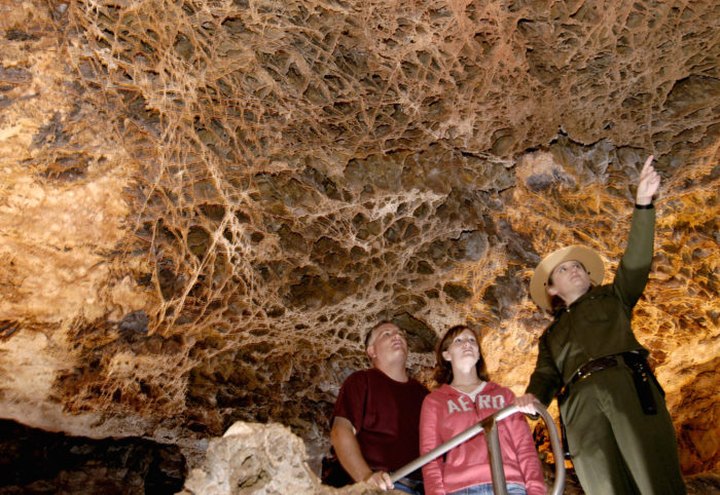 The South Dakota Cave Tour In Wind Cave National Park That Belongs On Your Bucket List