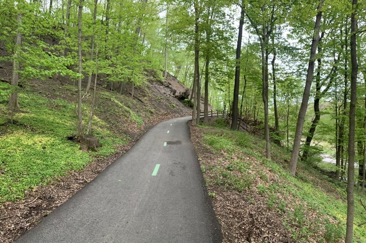 Follow The Emerald Necklace Trail To Uncover Waterfalls, Ledges And Other Hidden Gems In Ohio