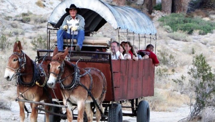 Take A Trip Back In Time On This Covered Wagon Tour In Southern California That's Right Out Of The Old West
