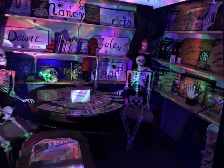 The Oddities Museum In A 120-Year Old Building In Florida Will Turn Into A Haunted House