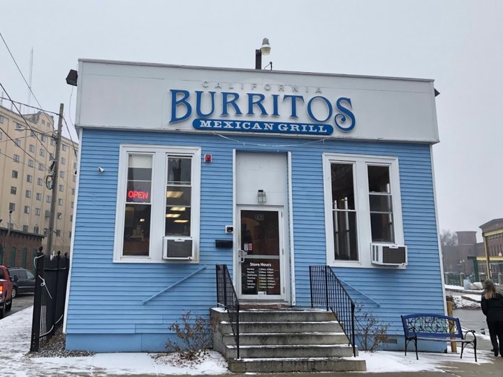 This Tiny Shop In New Hampshire Serves Mexican Food To Die For