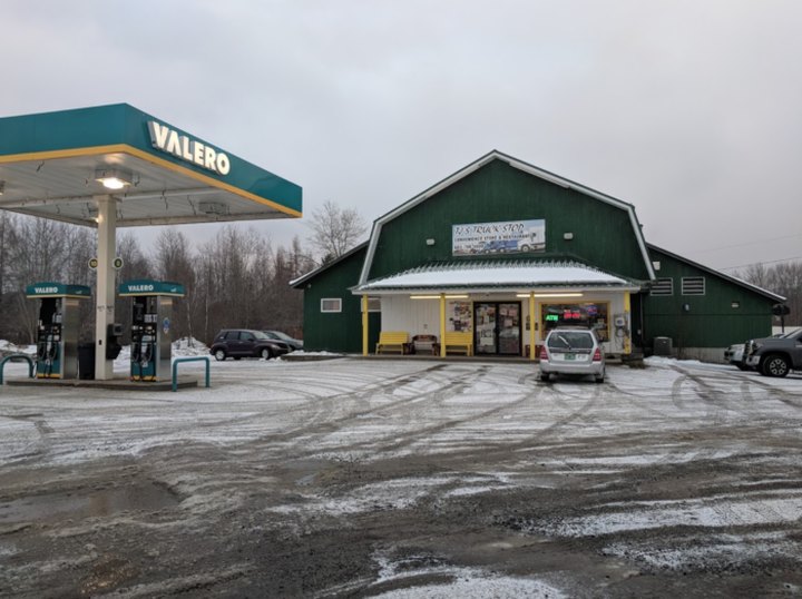The Unsuspecting New Hampshire Truck Stop Where You Can Pull Over And Have An Amazing Meal