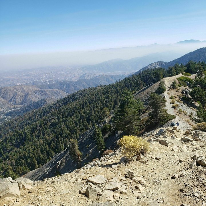 Mount Baldy Notch Trail Is A Challenging Hike In Southern California That Will Make Your Stomach Drop