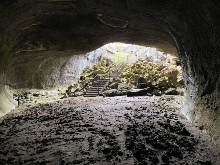 Descend Into Pitch Black Darkness When You Take On The Subway Cave Trail In Northern California