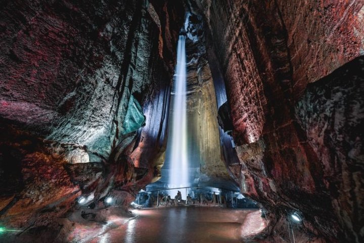 Ruby Falls Is A Fascinating Spot in Tennessee That's Straight Out Of A Fairy Tale