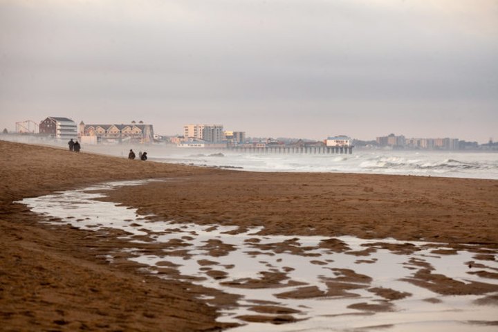 Coastal Maine in Winter Might Be The Best Time To Hit The Beach With These 8 Beautiful Strolls