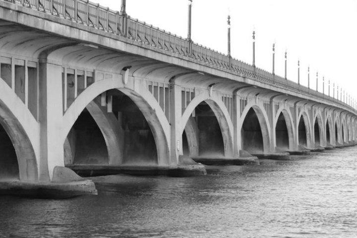 One Of The Most Haunted Bridges In Detroit, Belle Isle Bridge Has Been Around Since 1923