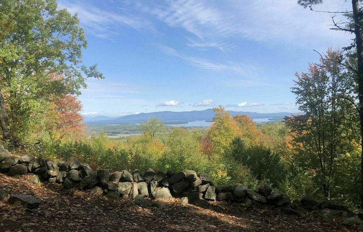 Take An Easy Loop Trail Past Some Of The Prettiest Scenery In New Hampshire On The Farm View Hilltop Trail
