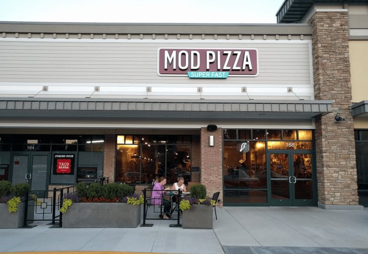 You Can Create Your Own Delicious Pizza For Less Than $10 At MOD Pizza In Virginia