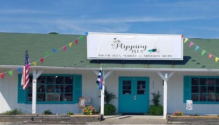 Enjoy Coffee, Donuts, And Over 100 Vendor Booths At The Flipping Flea Market In Virginia