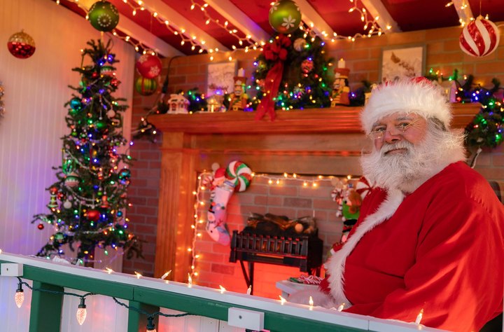 Wisconsin's New Drive-Thru Experience, Christmas Wonderland, Is The Perfect Addition To Your Yuletide Itinerary
