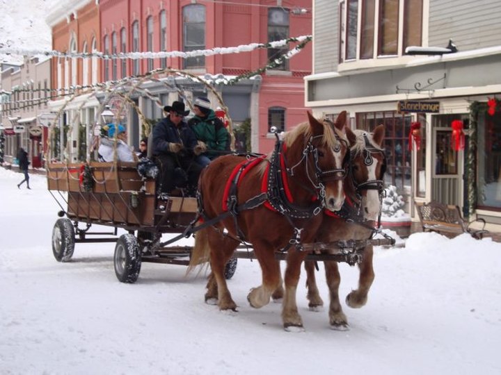 These 7 Small Towns In Colorado Honor Christmas In The Most Magical Way