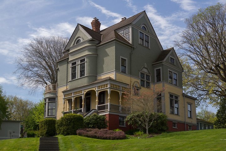 Port Gamble Is Allegedly One Of Washington's Most Haunted Small Towns