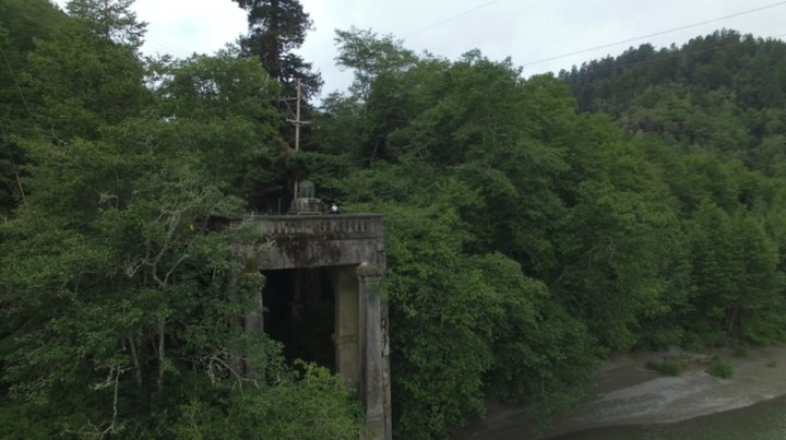 Swept Away By A Flood, The Remains Of The Douglas Memorial Bridge In Northern California Are Eerily Beautiful