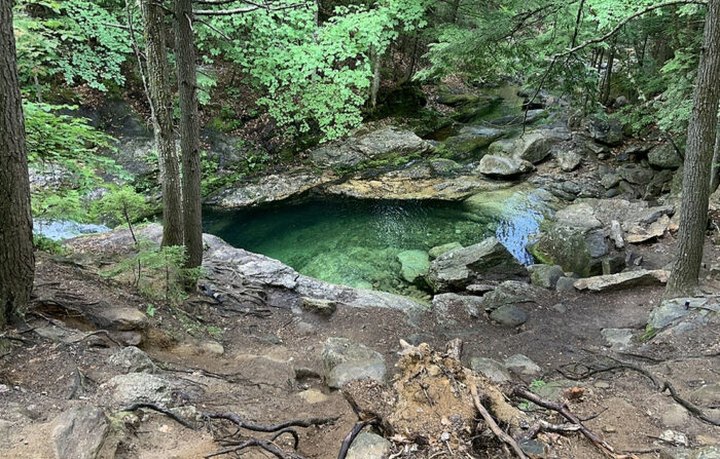 This Hidden Lagoon In Maine Has Some Of The Bluest Water In The State