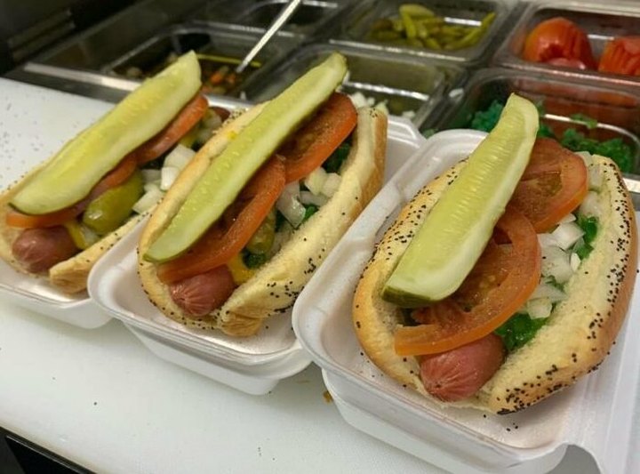 Get A Taste Of The Windy City Right Here In Texas At Chicago Hot Dogs In San Antonio