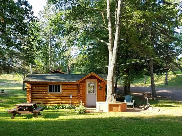 The Log Cabin Resort Is A Log Cabin Campground In Wisconsin That May Just Be Your New Favorite Destination