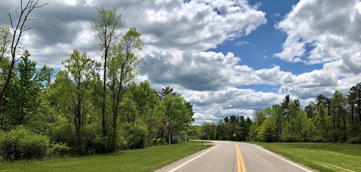 Hop In Your Car And Take The Seneca Lake Loop For An Incredible 22-Mile Scenic Drive In Ohio