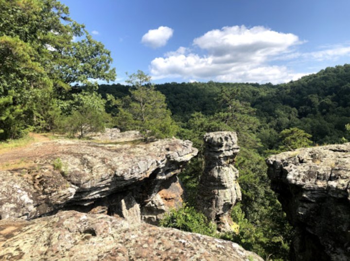 Pedestal Rocks Loop Trail In Arkansas Is Full Of Awe-Inspiring Rock Formations